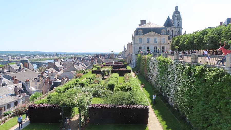 Ville de Blois, la Loire et la Roseraie